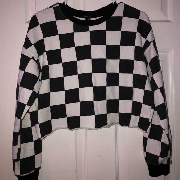 Forever 21 checkered cropped sweater. - Picture 1 of 3